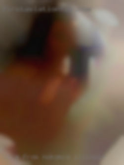 I'm a 21 year from Nokomis, Illinois old open minded girl.